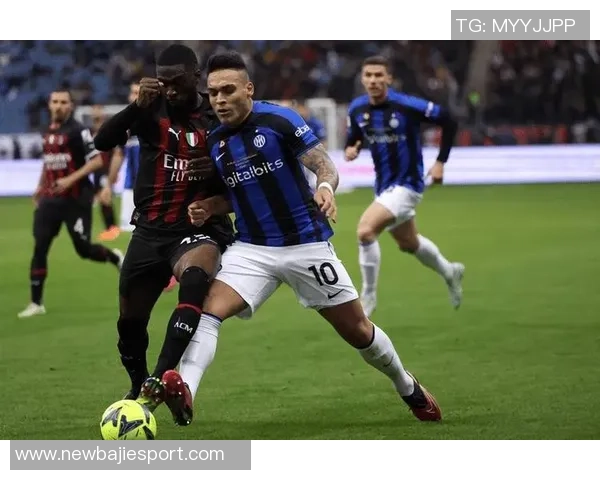 莱奥携两个儿子飞往意大利现场观战米兰德比盛况